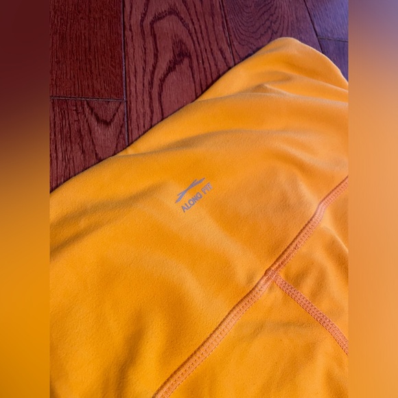 Along Fit || 3 pocket leggings - Picture 2 of 4